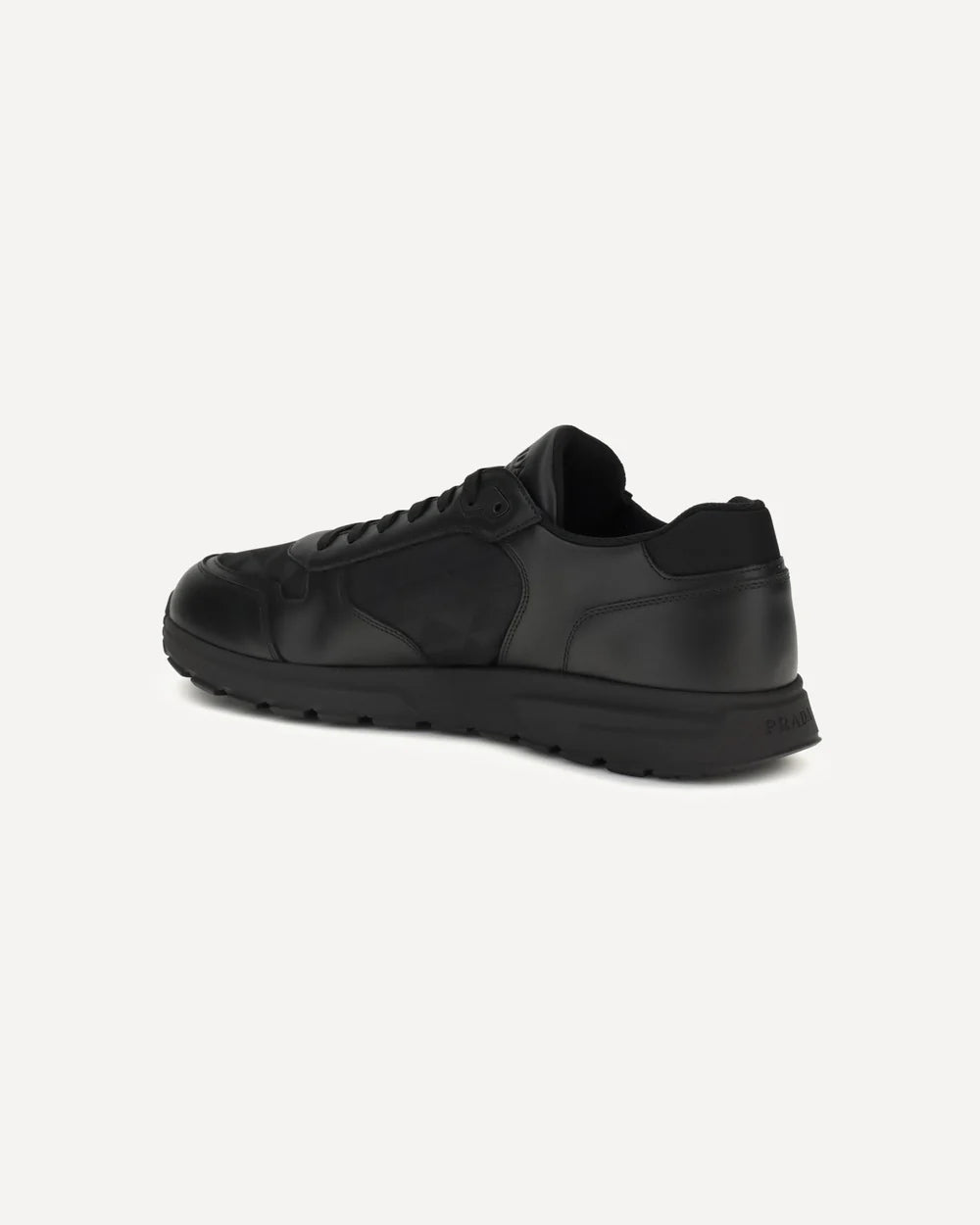 Sneakers Re-Nylon Nera Placchetta Prada