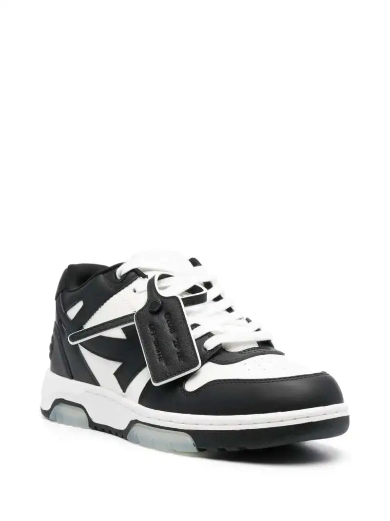 Sneakers Out Of Office Bianca e Nera Off White