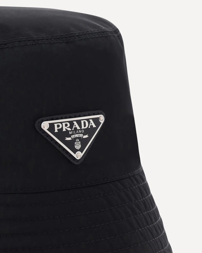 Cappello a Secchiello in Nylon Logo Metallico Prada