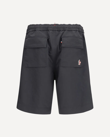 Short Nero in Tessuto Tecnico Logo Moncler