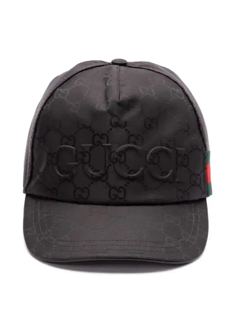 Cappello Nero Logo All Over GG e Scritta Gucci