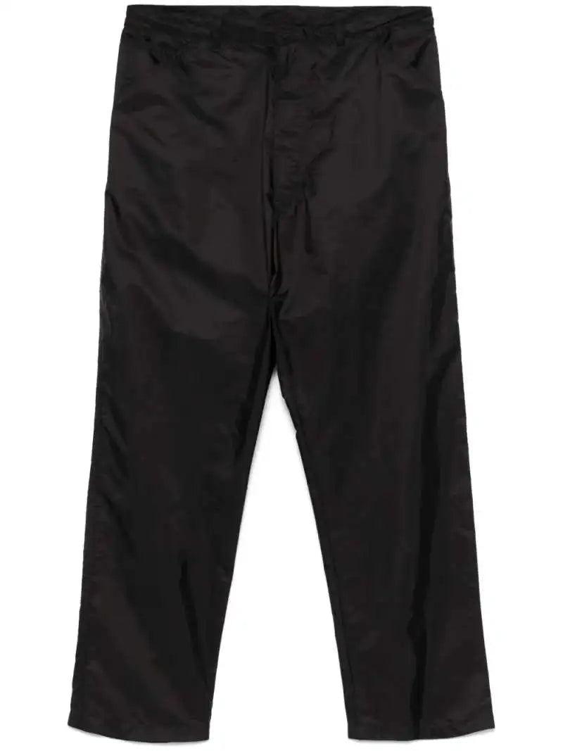 Pantalone Nero In Nylon Con Placchetta Prada
