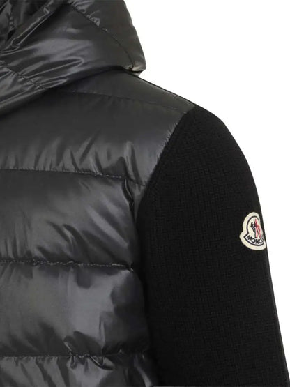 Giubbino Nero In Tessuto Tecnico Maniche in Lana e Cappuccio Moncler