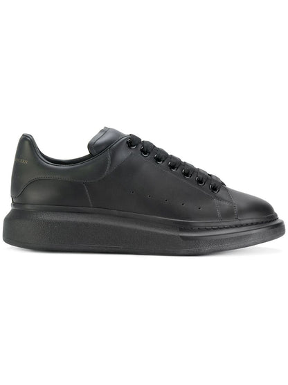 Sneakers Total Black Alexander McQueen