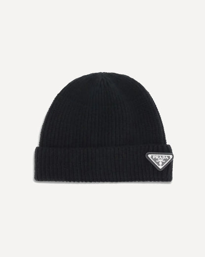 Cappello in Lana Placchetta Laterale Logo Prada