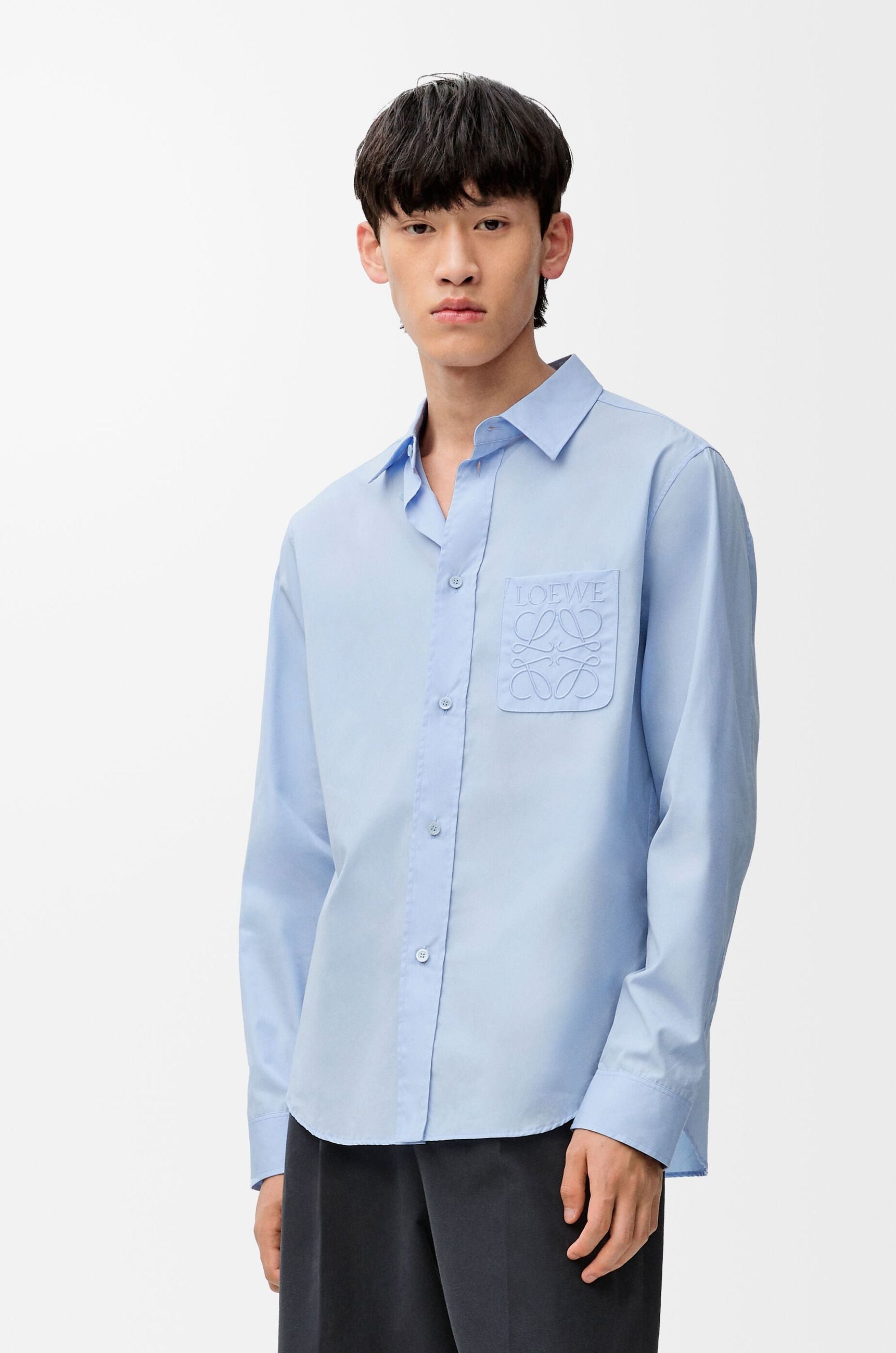 Camicia Azzurra con Taschino e Logo Loewe
