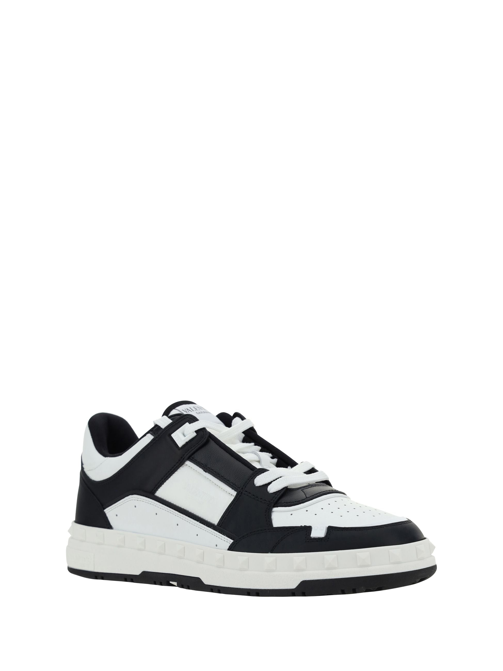Sneakers Bianca e Nera in Pelle Valentino
