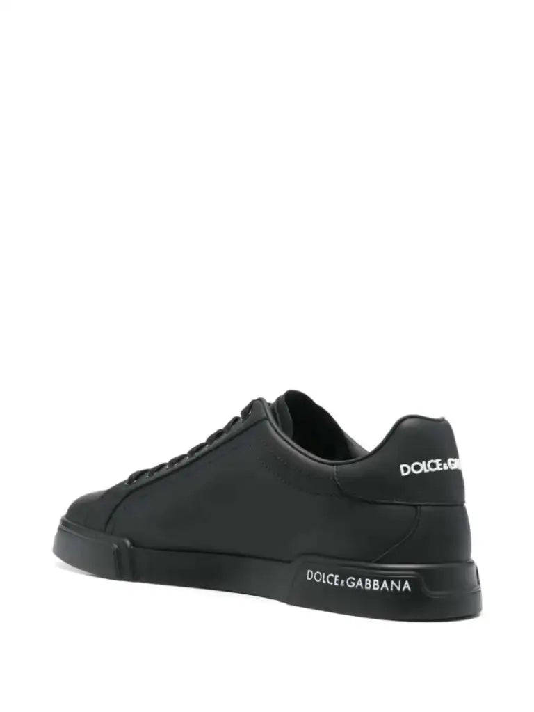 Sneakers in Pelle Nera con Scritta Logo Dolce e Gabbana