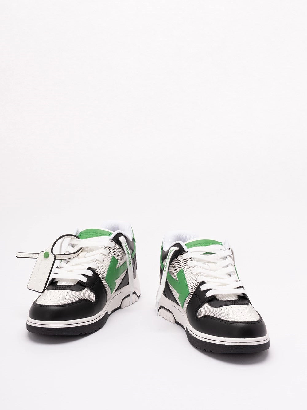 Sneakers Out of Office Nera Dettagli Verdi Traforata Off White